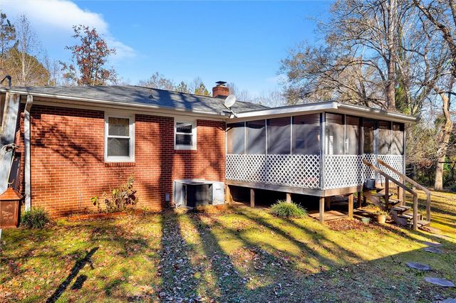 222 Jule Merck Road, Norris, SC 29667