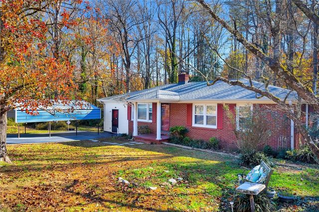 222 Jule Merck Road, Norris, SC 29667