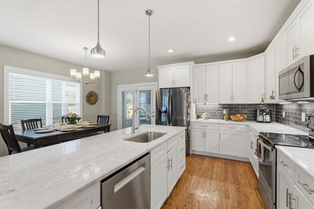 3813 Dr Walter S Davis Blvd, Nashville, TN 37209