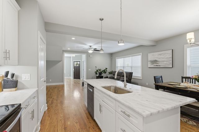 3813 Dr Walter S Davis Blvd, Nashville, TN 37209