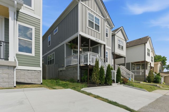 3813 Dr Walter S Davis Blvd, Nashville, TN 37209