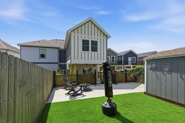 3813 Dr Walter S Davis Blvd, Nashville, TN 37209