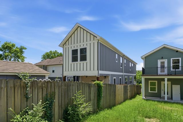 3813 Dr Walter S Davis Blvd, Nashville, TN 37209