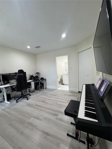 10521 SW 157th Place 306, Miami, FL 33196