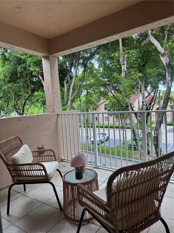 10521 SW 157th Place 306, Miami, FL 33196