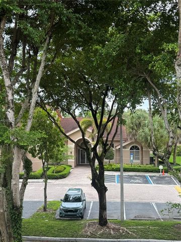 10521 SW 157th Place 306, Miami, FL 33196