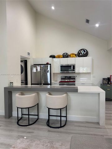 10521 SW 157th Place 306, Miami, FL 33196