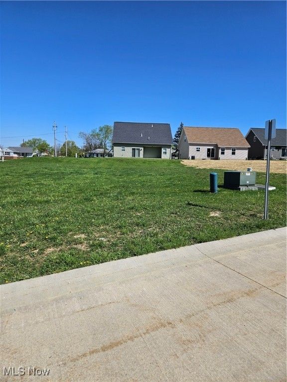 58 Hubbell Way, Bedford, OH 44146