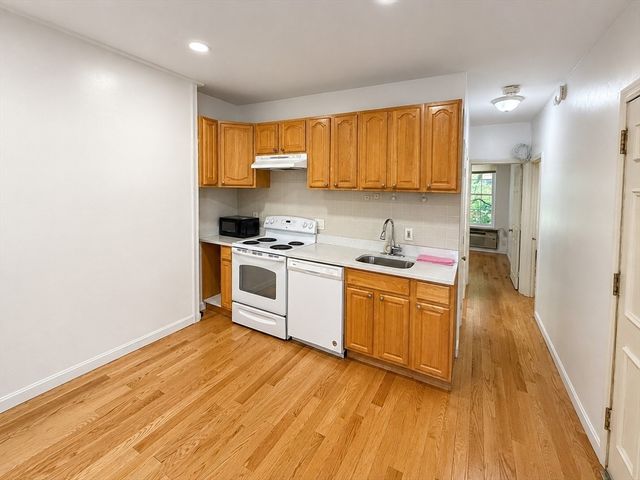 74 Tyler St C, Boston, MA 02111