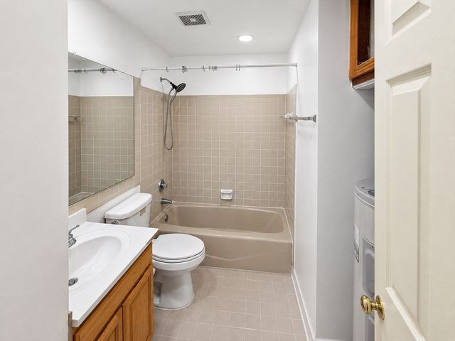 74 Tyler St C, Boston, MA 02111