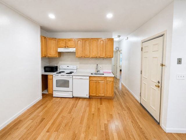 74 Tyler St C, Boston, MA 02111