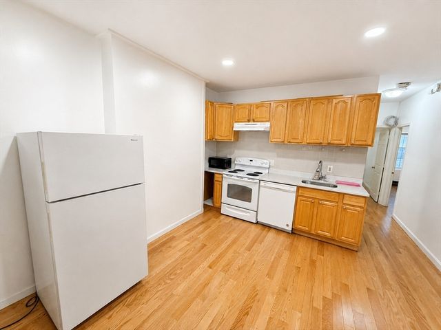 74 Tyler St C, Boston, MA 02111