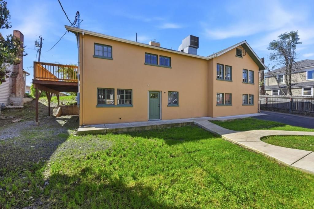 Image 19 of property listing at 181 College Way, Auburn, CA 95603