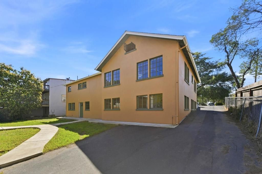 Image 20 of property listing at 181 College Way, Auburn, CA 95603