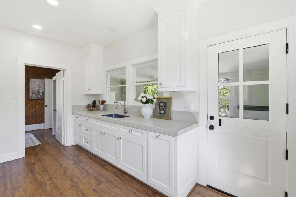 Image 30 of property listing at 181 College Way, Auburn, CA 95603