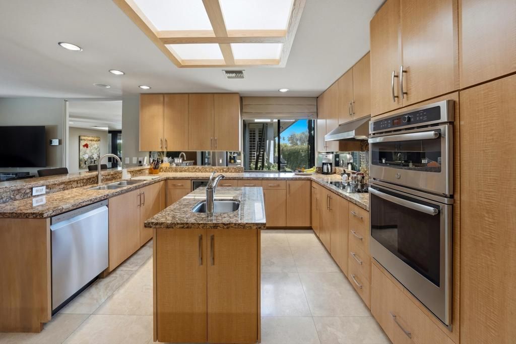 Image 16 of property listing at 39 Mount Holyoke Drive, Rancho Mirage, CA 92270