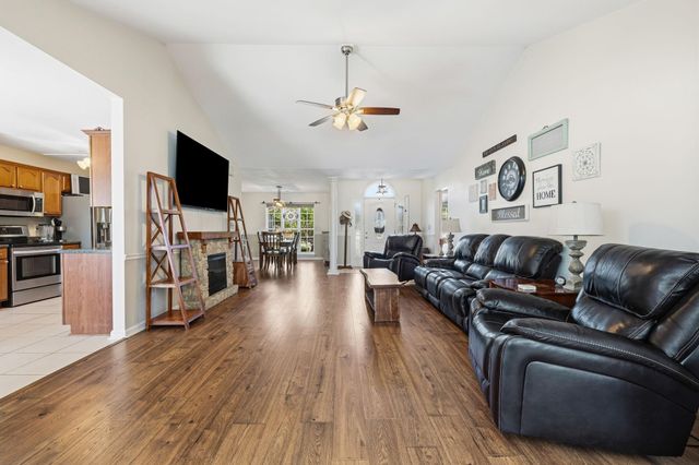 304 Ayrie Ct., Conway, SC 29527