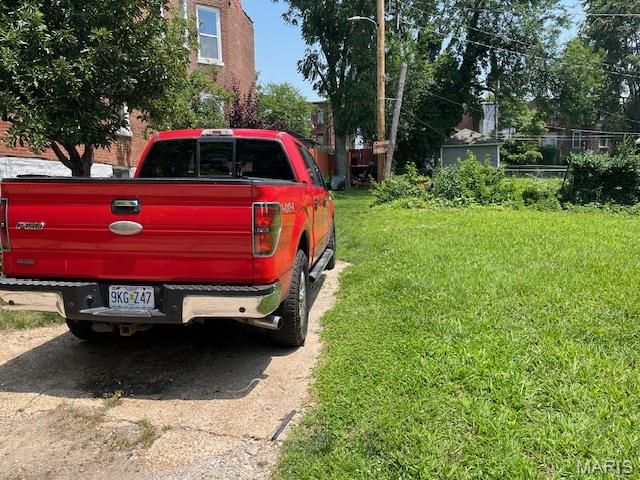 2923 Miami, St Louis, MO 63118