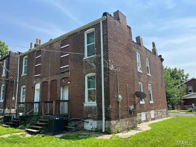 2923 Miami, St Louis, MO 63118