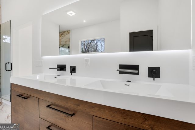 2375 Browns Mill Road SE, Atlanta, GA 30315