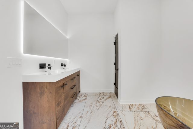 2375 Browns Mill Road SE, Atlanta, GA 30315