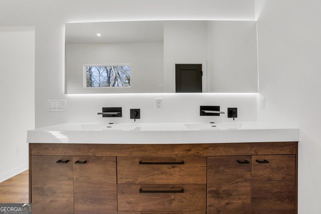 2375 Browns Mill Road SE, Atlanta, GA 30315