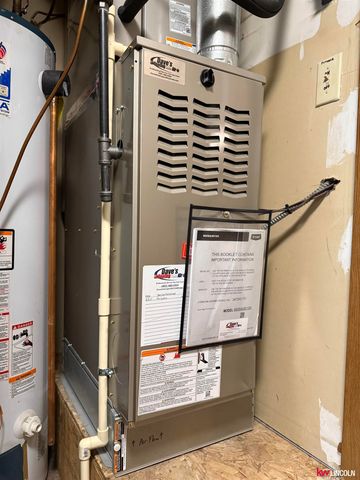 1716 Granada Lane, Lincoln, NE 68528