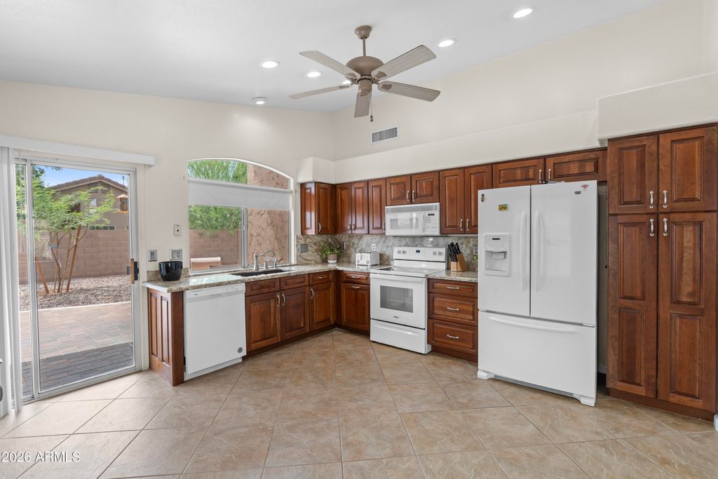 445 W ENCINAS Street, Gilbert, AZ 85233 — photo 5