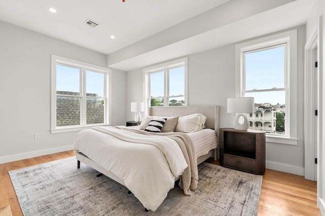 1088 Saratoga St 3, Boston, MA 02128
