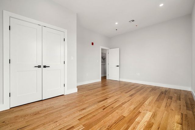 1088 Saratoga St 3, Boston, MA 02128