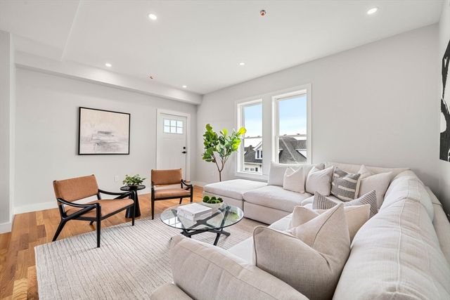 1088 Saratoga St 3, Boston, MA 02128