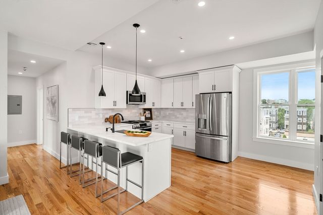 1088 Saratoga St 3, Boston, MA 02128