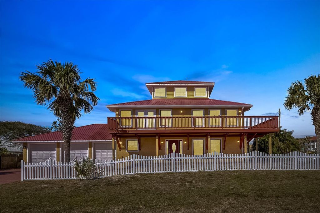 Image 11 of property listing at 3726 S ATLANTIC AVENUE, New Smyrna Beach, FL 32169