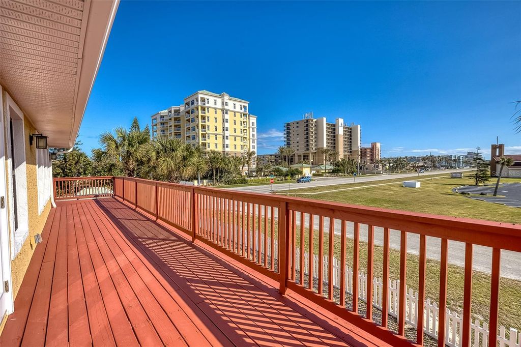 Image 52 of property listing at 3726 S ATLANTIC AVENUE, New Smyrna Beach, FL 32169