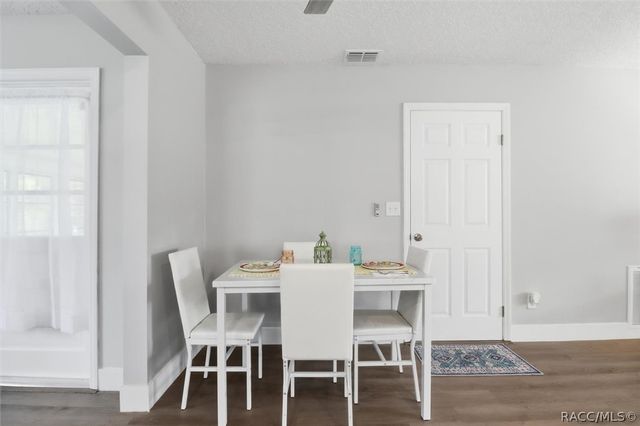 6033 E Rector Street, Inverness, FL 34452