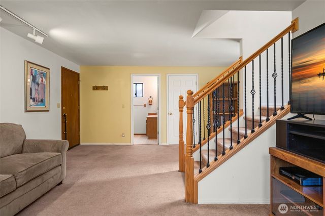 2007 E 15th Street, Bremerton, WA 98310