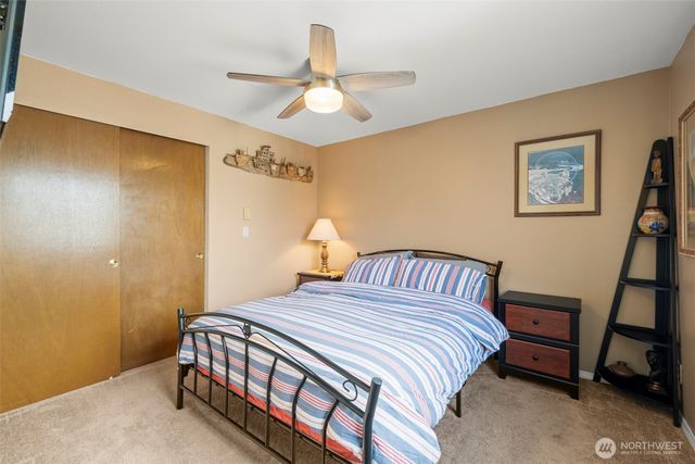 2007 E 15th Street, Bremerton, WA 98310