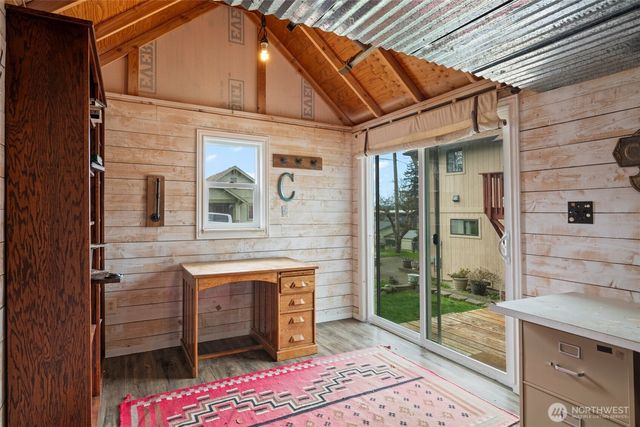 2007 E 15th Street, Bremerton, WA 98310