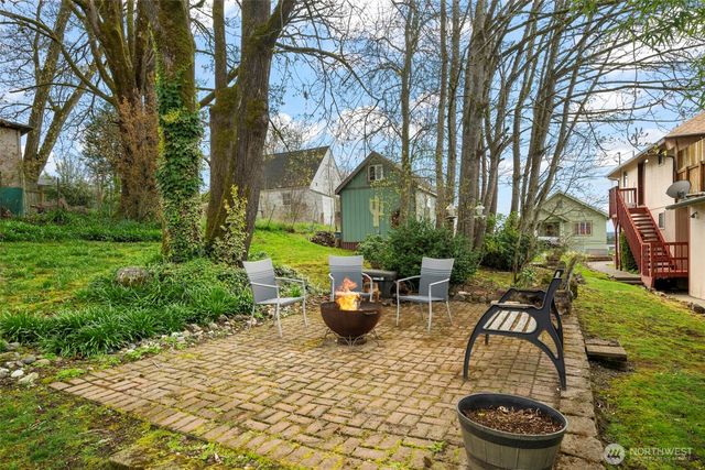 2007 E 15th Street, Bremerton, WA 98310