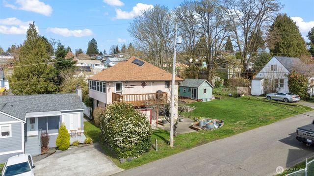 2007 E 15th Street, Bremerton, WA 98310
