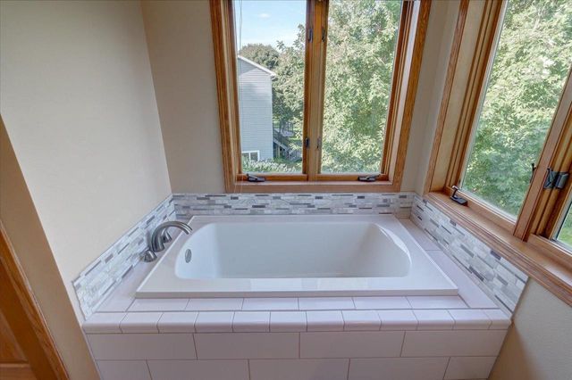 300 Military Ridge Drive, Verona, WI 53593