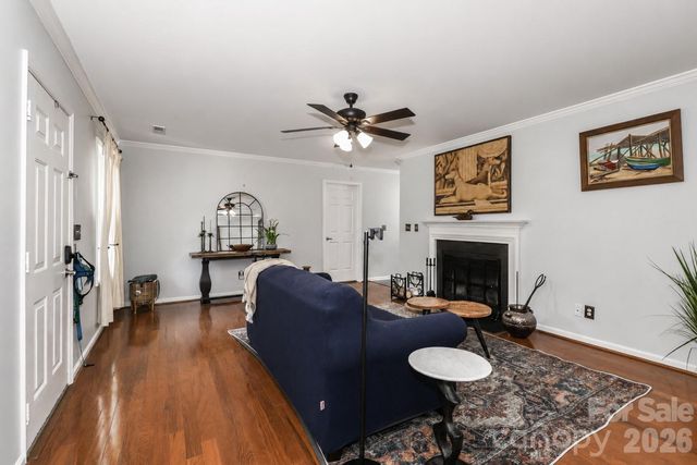 105 Lake Top Lane, Statesville, NC 28677