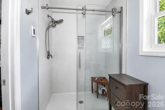 105 Lake Top Lane, Statesville, NC 28677