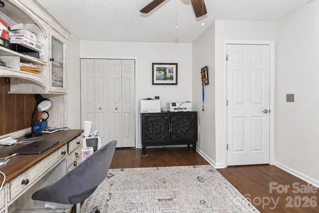 105 Lake Top Lane, Statesville, NC 28677
