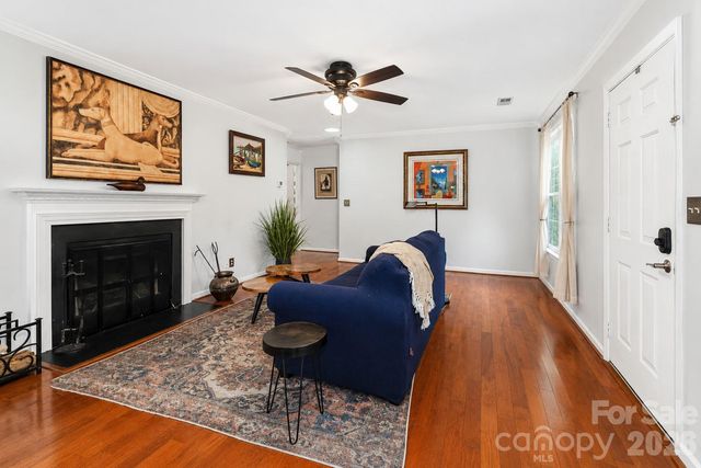 105 Lake Top Lane, Statesville, NC 28677