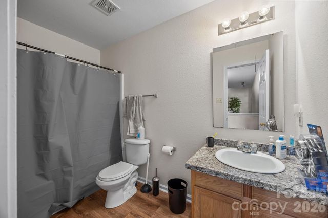 2621 Stream Bank Drive, Charlotte, NC 28269