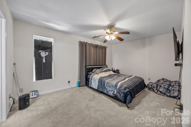 2621 Stream Bank Drive, Charlotte, NC 28269