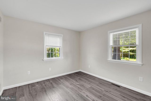 1150 WESTMINSTER AVE, Hanover, PA 17331