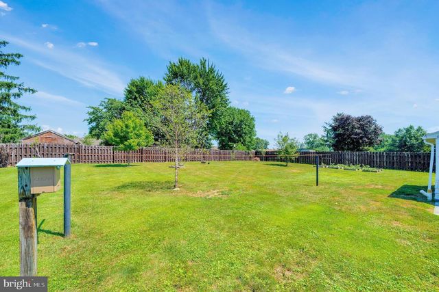 1150 WESTMINSTER AVE, Hanover, PA 17331