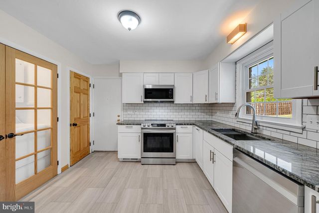 1150 WESTMINSTER AVE, Hanover, PA 17331